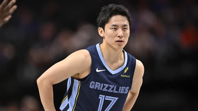 ยูกิ คาวามูระ: นักบาสญี่ปุ่นทำคะแนนแรกใน NBA