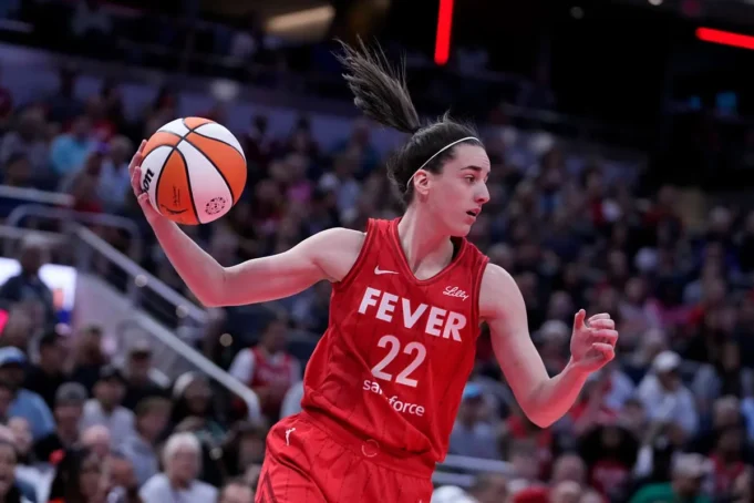 แฟนเรียกร้อง WNBA โปรโมต Caitlin Clark ให้มากขึ้น