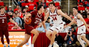 NC State บาสเกตบอล ชนะ Colgate 72-49 ขึ้นนำ 4-0
