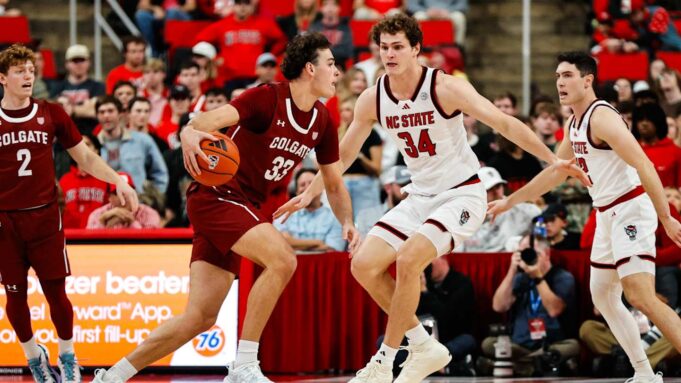NC State บาสเกตบอล ชนะ Colgate 72-49 ขึ้นนำ 4-0