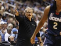 UConn ฉลอง 40 ปี เจโน ออริเอนมา โค้ชตำนานบาสหญิง