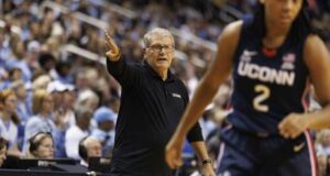 UConn ฉลอง 40 ปี เจโน ออริเอนมา โค้ชตำนานบาสหญิง