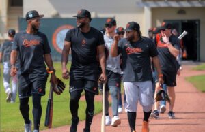 Baltimore Orioles เลื่อนตำแหน่ง Sherman Johnson เป็นผู้ช่วยโค้ช