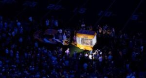การนำเสือเบงกอลเข้าสนามสร้างข้อขัดแย้ง LSU-Alabama