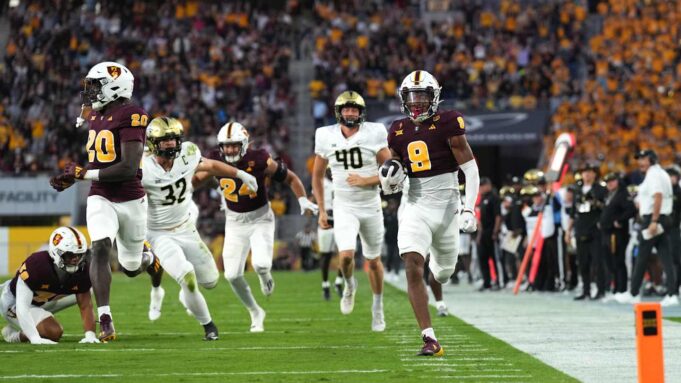 อัพเดตโพลโค้ชฟุตบอล: Oregon นำ Sun Devils ขยับขึ้น