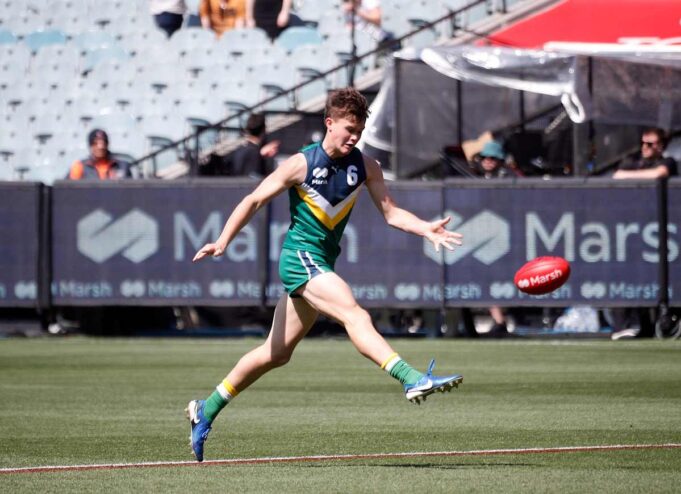 แซม คัมมิง ก้าวสู่ฝันใน AFL ปี 2025