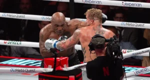 การต่อสู้ ไมค์ ไทสัน vs เจค พอล โดนกลบแสงจากคู่เอก