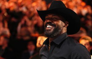 จอน โจนส์ เตรียมสละแชมป์หลัง UFC 309 เพื่อซูเปอร์ไฟต์