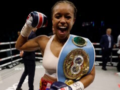 นาตาชา โจนัส ป้องกันแชมป์ IBF ชน ฮาบาซิน WBC