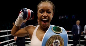นาตาชา โจนัส ป้องกันแชมป์ IBF ชน ฮาบาซิน WBC