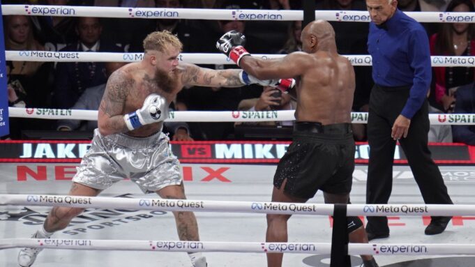 ปัญหาสตรีมสะดุด! ชก Tyson vs Jake Paul บน Netflix