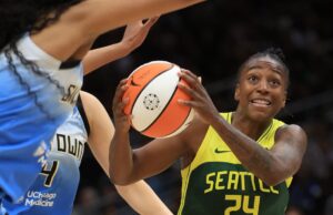 จิวเวล ลอยด์ อาจย้ายทีม แฟน Chicago Sky ลุ้นหนัก