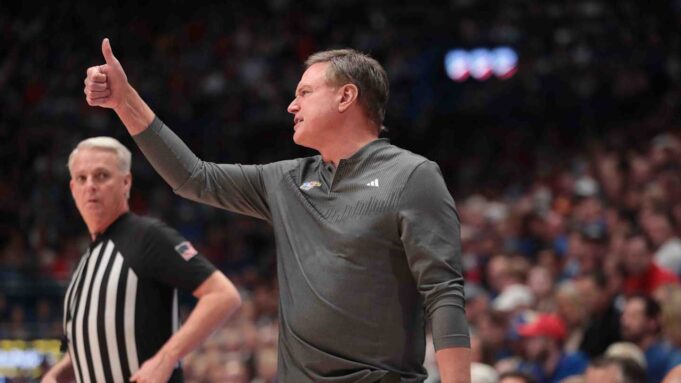 ซีค เมโย ดาวรุ่ง Jayhawks กับฟอร์มสุดประทับใจ
