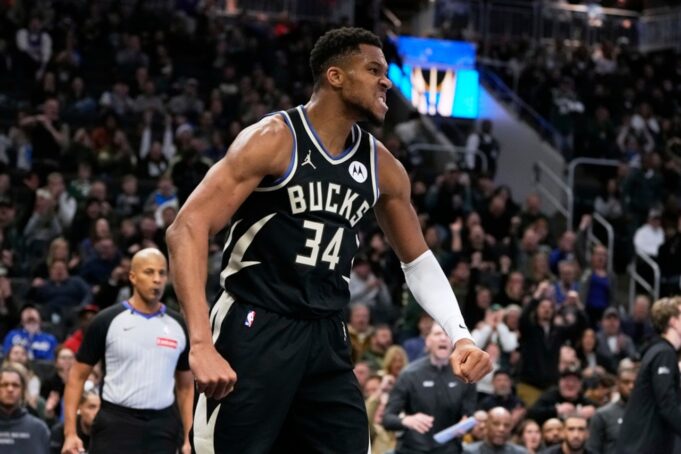 บัคส์ปะทะฮอว์กส์ รอบรอง NBA คัพที่ลาสเวกัส