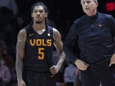 เทนเนสซีขึ้นอันดับ 1 บาสฯ วิทยาลัยชาย NCAA