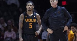 เทนเนสซีขึ้นอันดับ 1 บาสฯ วิทยาลัยชาย NCAA