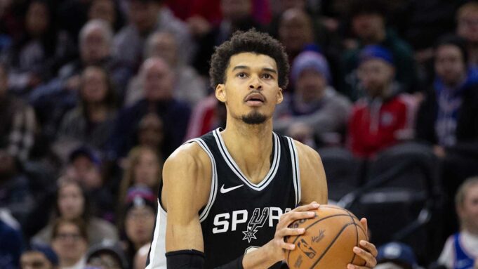 เวมบันยามาท้าชน นิกส์ เปิดศึก NBA วันคริสต์มาส