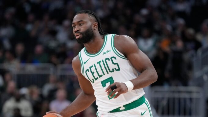 NBA ปรับ All-Star $25,000 เหตุทำท่าปาดคอหลังดังค์