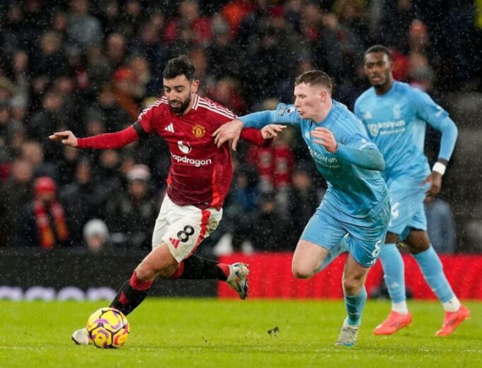 ผลพรีเมียร์ลีก: แมนฯ ยูพ่ายปืน, แมนฯ ซิตี้ชนะ 3-0