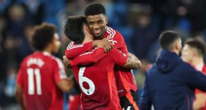 แมนฯ ยูไนเต็ดพลิกชนะซิตี้ 2-1 ดราม่าท้ายเกม