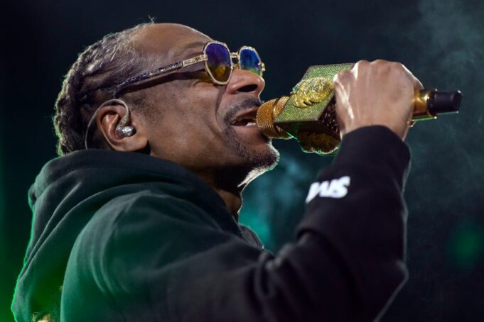 Snoop Dogg สนับสนุน Arizona Bowl พร้อมโปรแกรม NIL