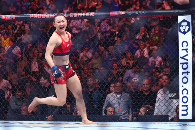 หยาน เสี่ยวหนาน คว้าชัย UFC มาเก๊า เรียกร้องชิงแชมป์