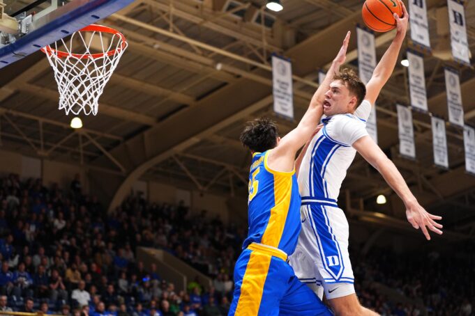 Cooper Flagg พา Duke ถล่ม Pittsburgh 76-47 ใน ACC