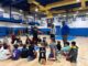 อดีตนักบาส NBA สอนทักษะเด็กๆ ที่ศูนย์ชุมชน
