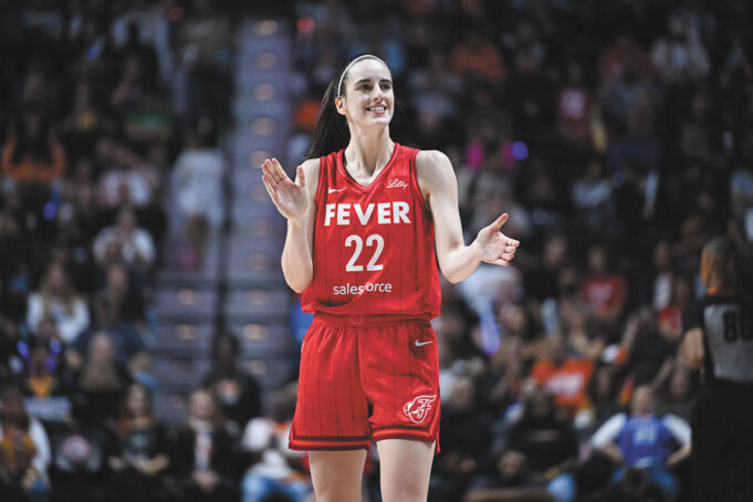 เคตลิน คลาร์ก: ดาวรุ่งที่เปลี่ยนโฉม WNBA