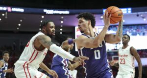 Houston ชนะ TCU 65-46 คว้าชัยเกมเหย้าต่อเนื่อง 30 นัด