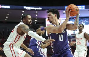 Houston ชนะ TCU 65-46 คว้าชัยเกมเหย้าต่อเนื่อง 30 นัด