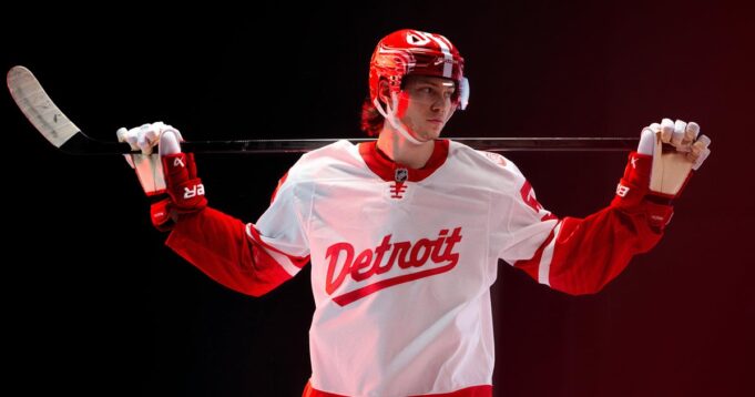 Detroit Red Wings เปิดตัวชุดพิเศษ NHL Stadium Series 2025