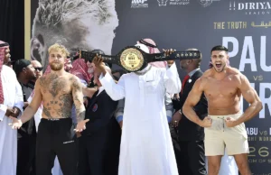 ศึกรีแมตช์ระหว่าง Paul และ Fury ยังไร้ความคืบหน้า