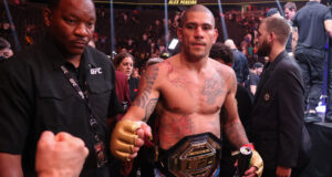 อเล็กซ์ เปเรร่า สุดยอดนักสู้แห่งปีในศึก UFC