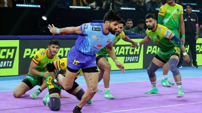 Patna Pirates เฉือน Bengal Warriorz 38-35 ในศึก PKL