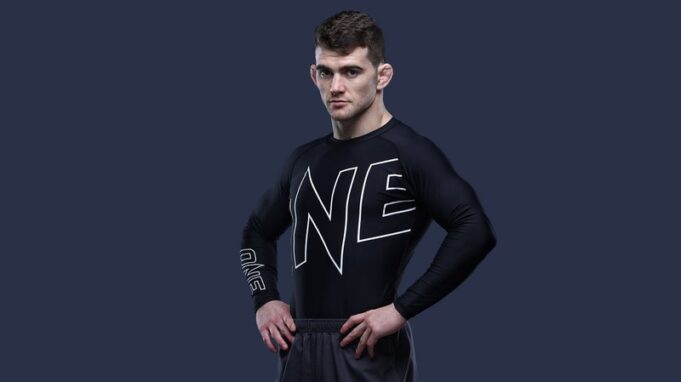 ลีออน: จากนักฮอกกี้สู่นักสู้ Submission Grappling