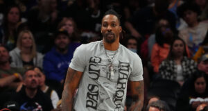 Dwight Howard ตอบโต้ Brian Windhorst หลังโดนวิจารณ์