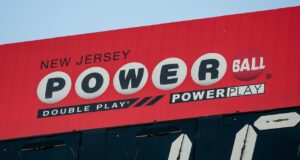 Powerball แจ็กพอต $256M ถูกรางวัลในนิวยอร์ก