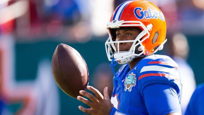 ดีเจ แล็กเวย์ บริจาคเงินหนุนทีมนักกีฬาหญิง Florida