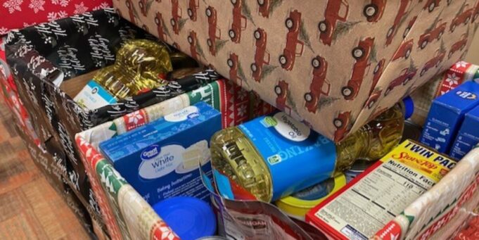 อบอุ่นใจ! DCH แจก 400 กล่องอาหารช่วย 350 ครอบครัว