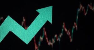 ตลาดคริปโต 2025: แนวโน้มเหรียญ AI, ETF และ Solana