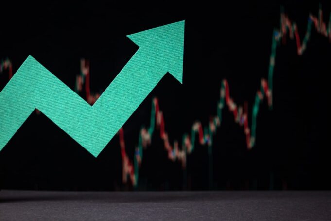 ตลาดคริปโต 2025: แนวโน้มเหรียญ AI, ETF และ Solana