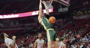 ทีมกลุ่มกลางลุ้นเข้ารอบ NCAA Tournament ใครจะได้ไป?