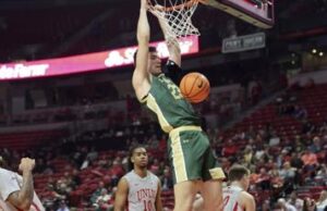 ทีมกลุ่มกลางลุ้นเข้ารอบ NCAA Tournament ใครจะได้ไป?