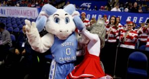 UNC พ่าย NC State ใน ACC รอบรองฯ ลุ้นอันดับ NCAA