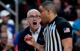Dan Hurley หัวเสียหลัง UConn ตกรอบ NCAA March Madness