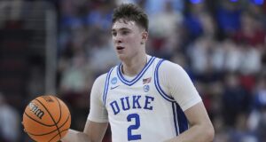 โคเปอร์ แฟล็กก์ เจ็บตาระหว่างเกม Duke พบ Baylor