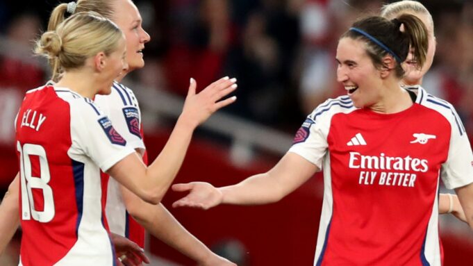 อาร์เซนอลถล่มลิเวอร์พูล 4-0 ศึก WSL คัลเดนเตย์ยิงงาม