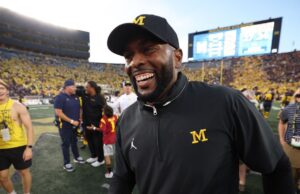 ศึกชิงควอเตอร์แบ็กตัวจริง Michigan Wolverines