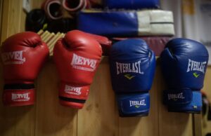 นักมวย พอล แบมบา เสียชีวิตในวัย 35 หลังคว้าแชมป์ WBA